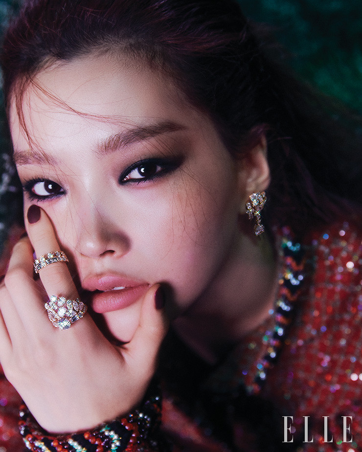 Seo-Yeon Lee featured in Chanel High Jewelry, September 2023