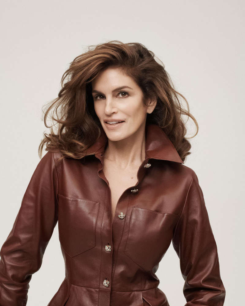 Cindy Crawford featured in Ikony, November 2022