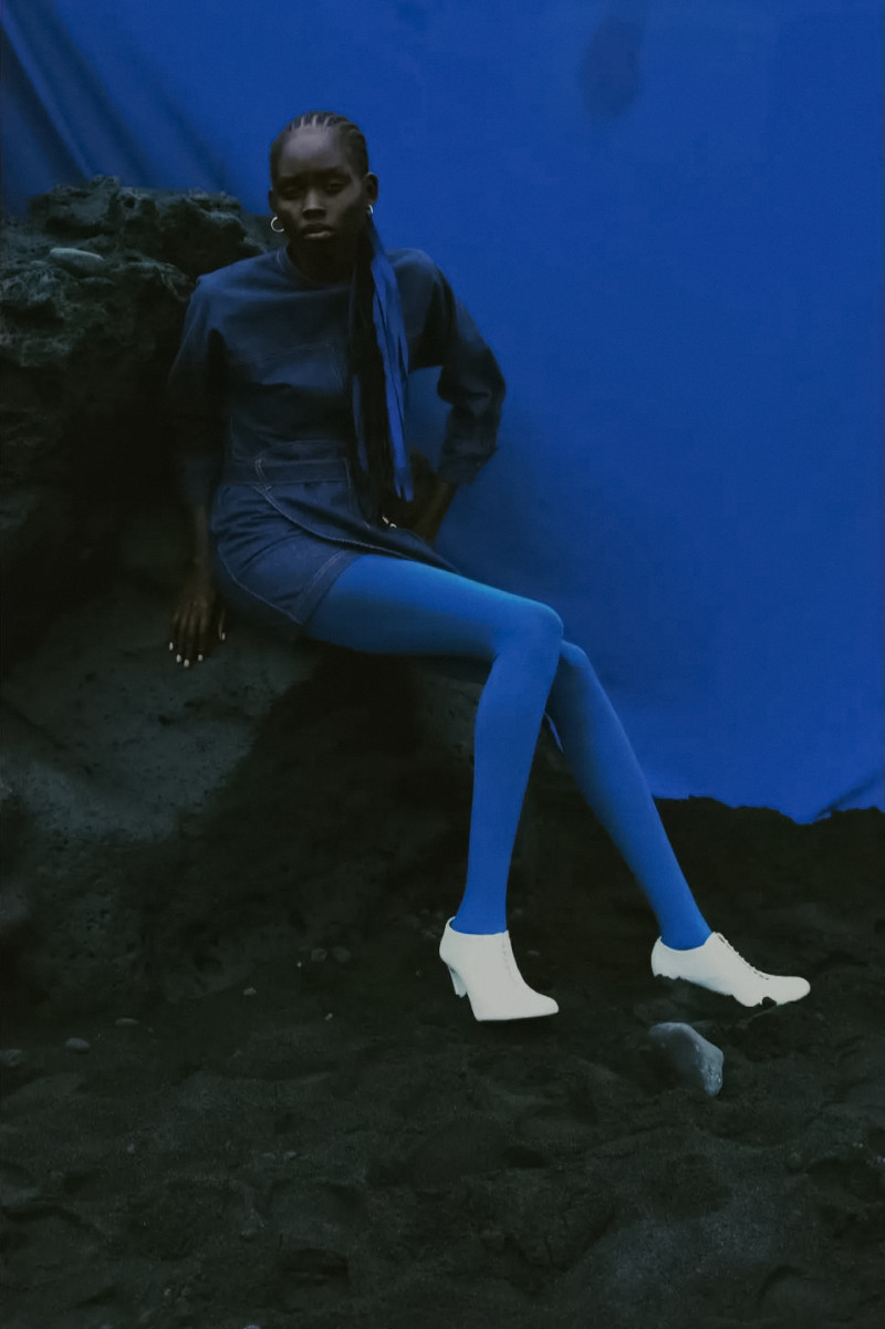Achan Biong featured in La Periode Bleue, November 2022