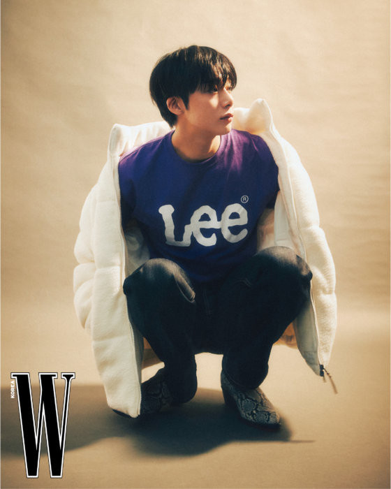Season\'s Greeting From Hyungwoo, November 2022