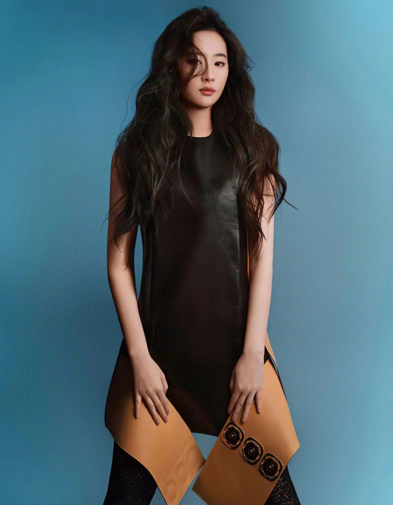 Liu Yi featured in Liu Yifei, March 2023