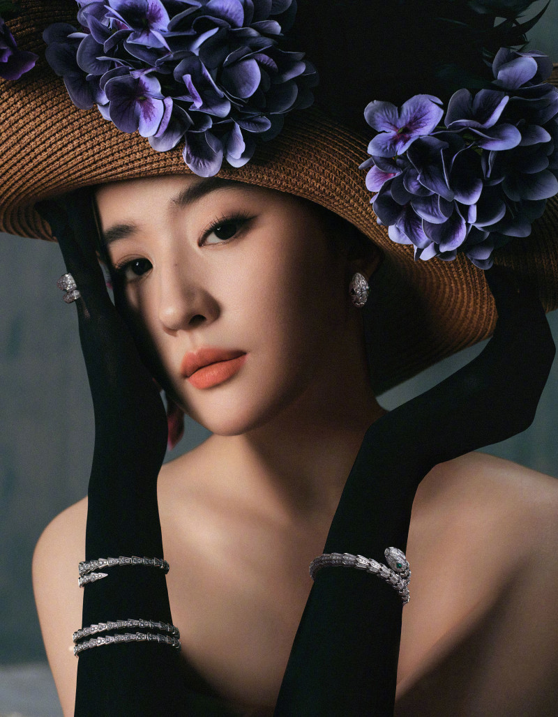 Liu Yi featured in Liu Yifei, March 2023