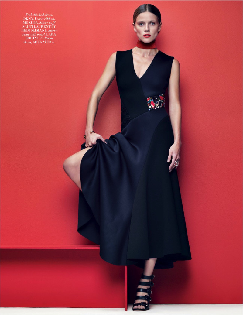 Masha Novoselova featured in La Vie En Rose, November 2015