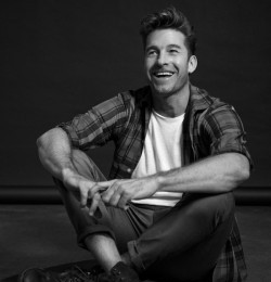 Scott Speedman Doesnt Need A Second Heartthrob Era - The First One Never Ended.