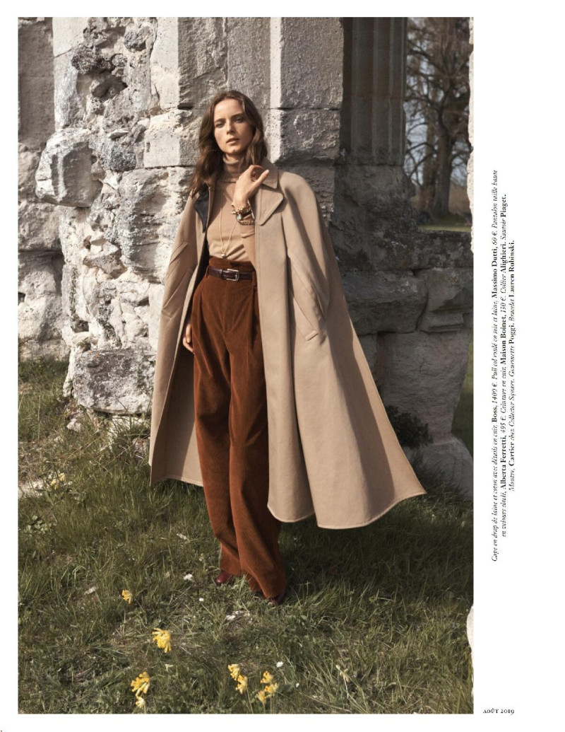 Anna de Rijk featured in La Vie De Château, August 2019