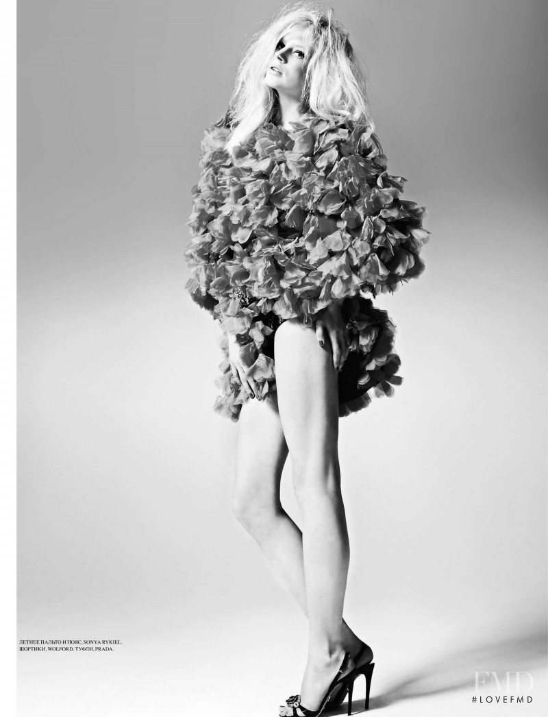 Quinta Witzel featured in Flower Bomb, March 2012