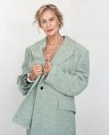 Lauren Hutton On Going Your Own Way