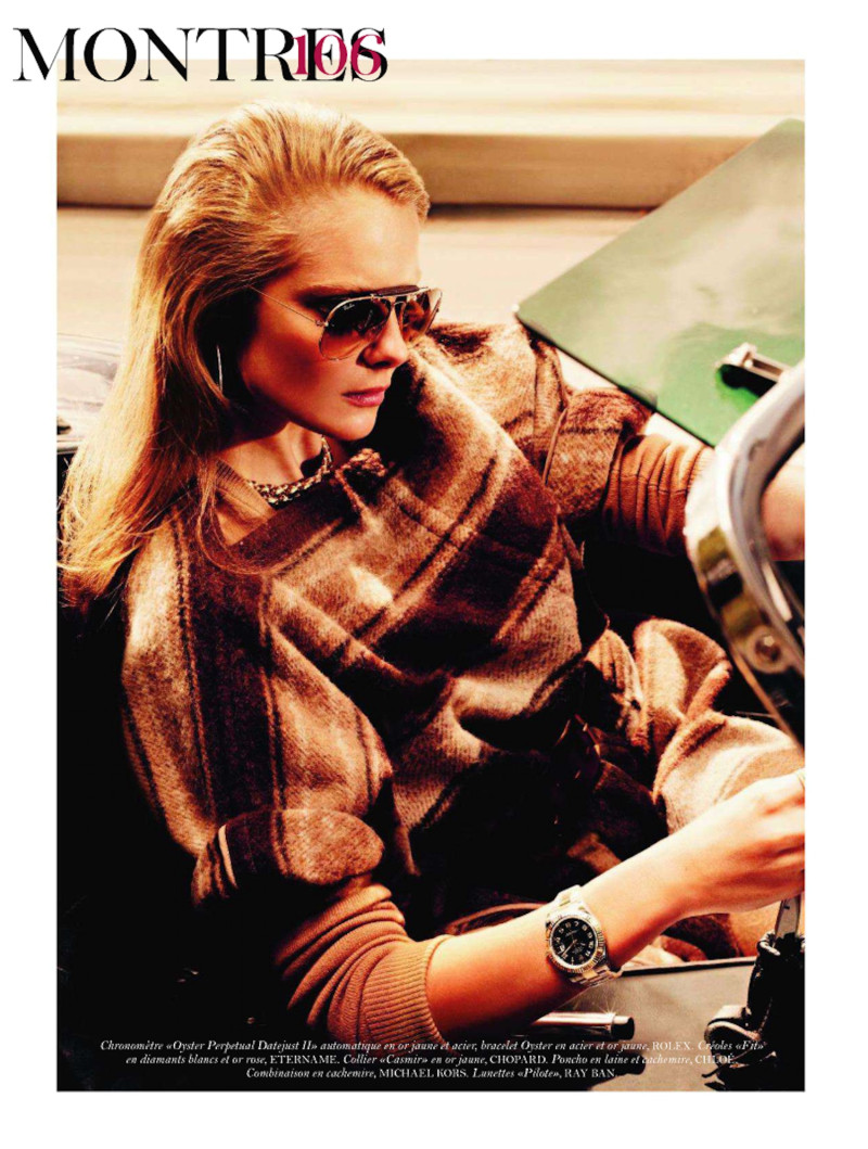 Eniko Mihalik featured in Aiguillées Eighties, November 2011