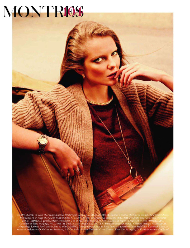 Eniko Mihalik featured in Aiguillées Eighties, November 2011