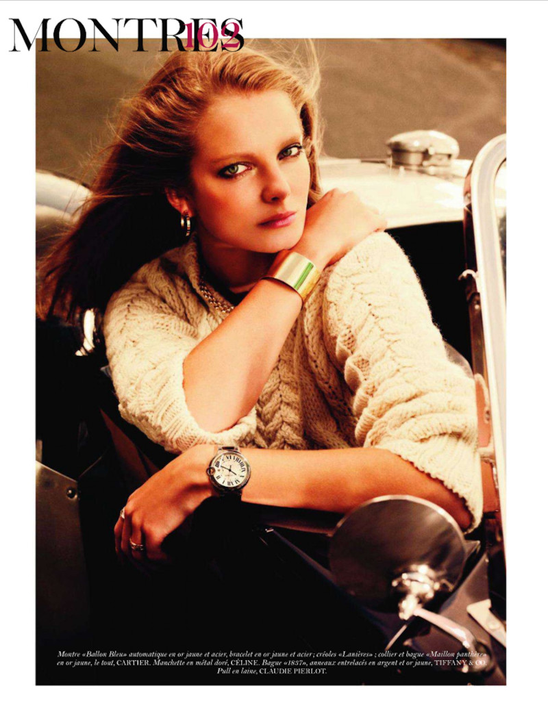 Eniko Mihalik featured in Aiguillées Eighties, November 2011