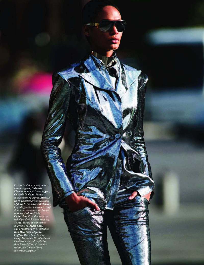 Joan Smalls featured in Une Femme Pressée, October 2011