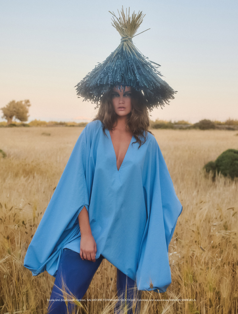 Luna Bijl featured in Island\'s Spirit (proper Arrangement Of Pages/images Better Colour Rendering), July 2022