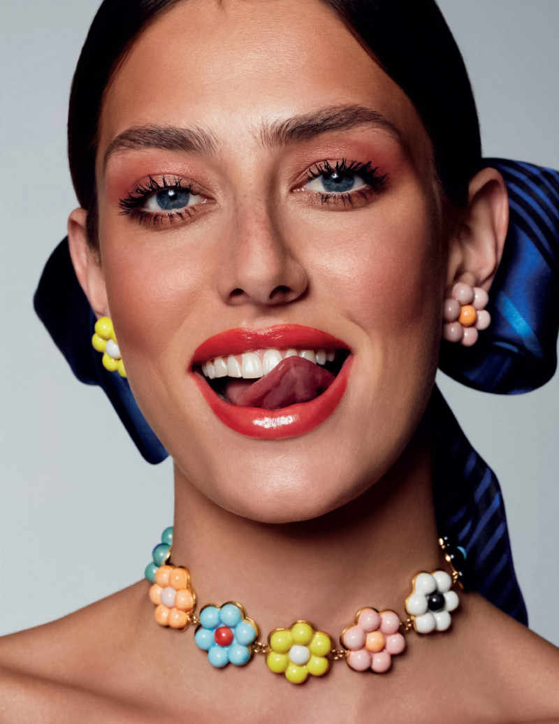 Nora Vara featured in Alegría De Vivir, July 2022