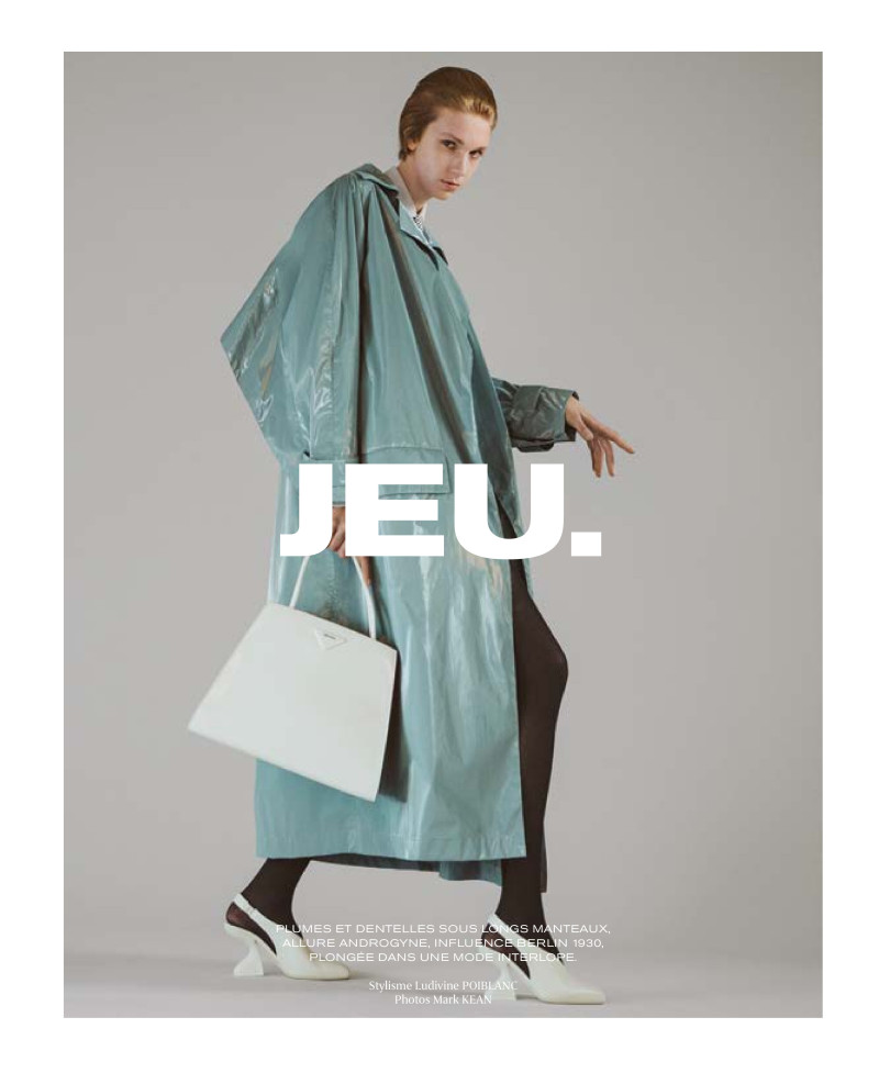 Bente Oort featured in Double Jeu, January 2021