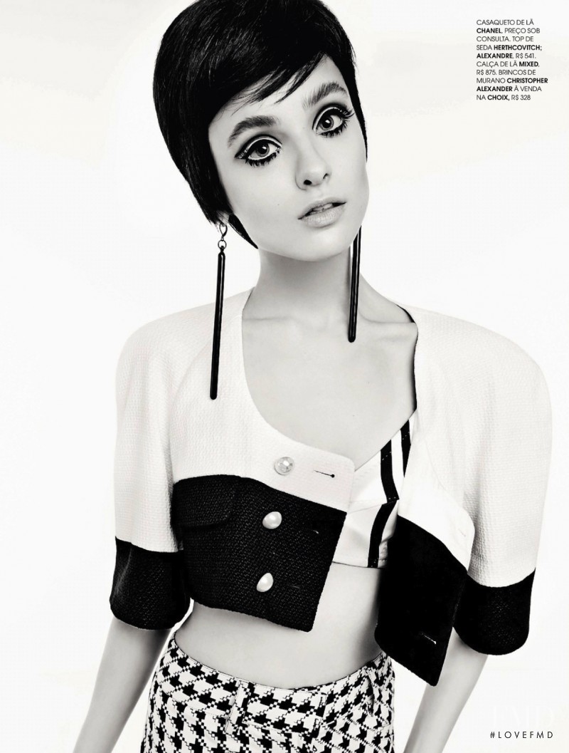 Carolina Thaler featured in 60\'s, April 2013