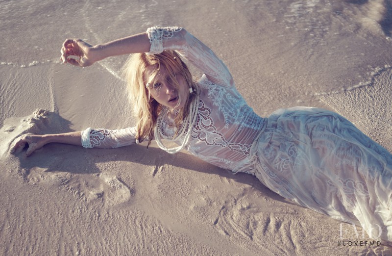 Dree Hemingway featured in Dree Hemingway, March 2011