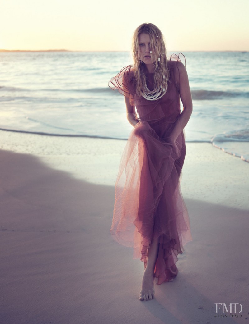 Dree Hemingway featured in Dree Hemingway, March 2011