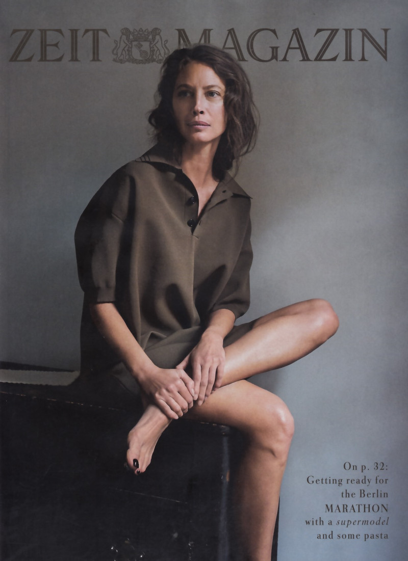 Christy Turlington featured in Marathon woman, February 2018