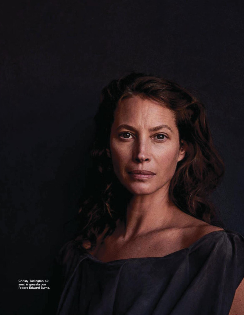 Christy Turlington featured in La maratoneta, March 2018