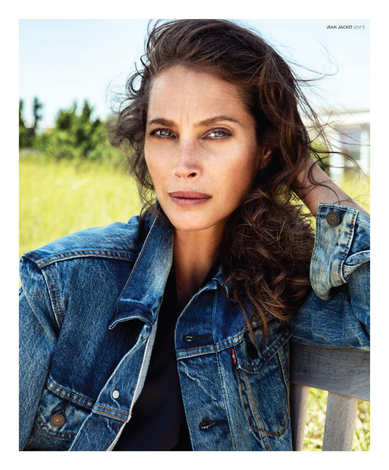 Christy Turlington featured in Warrior woman, May 2017