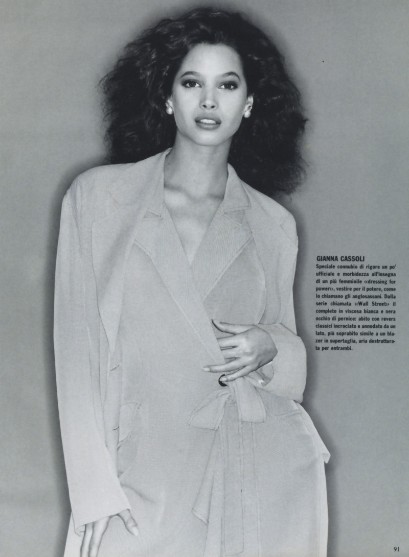 Christy Turlington featured in Seduzione nel rigore, January 1988