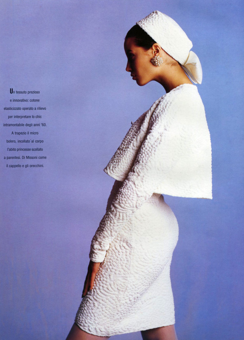 Christy Turlington featured in Freschi di stampa, February 1988