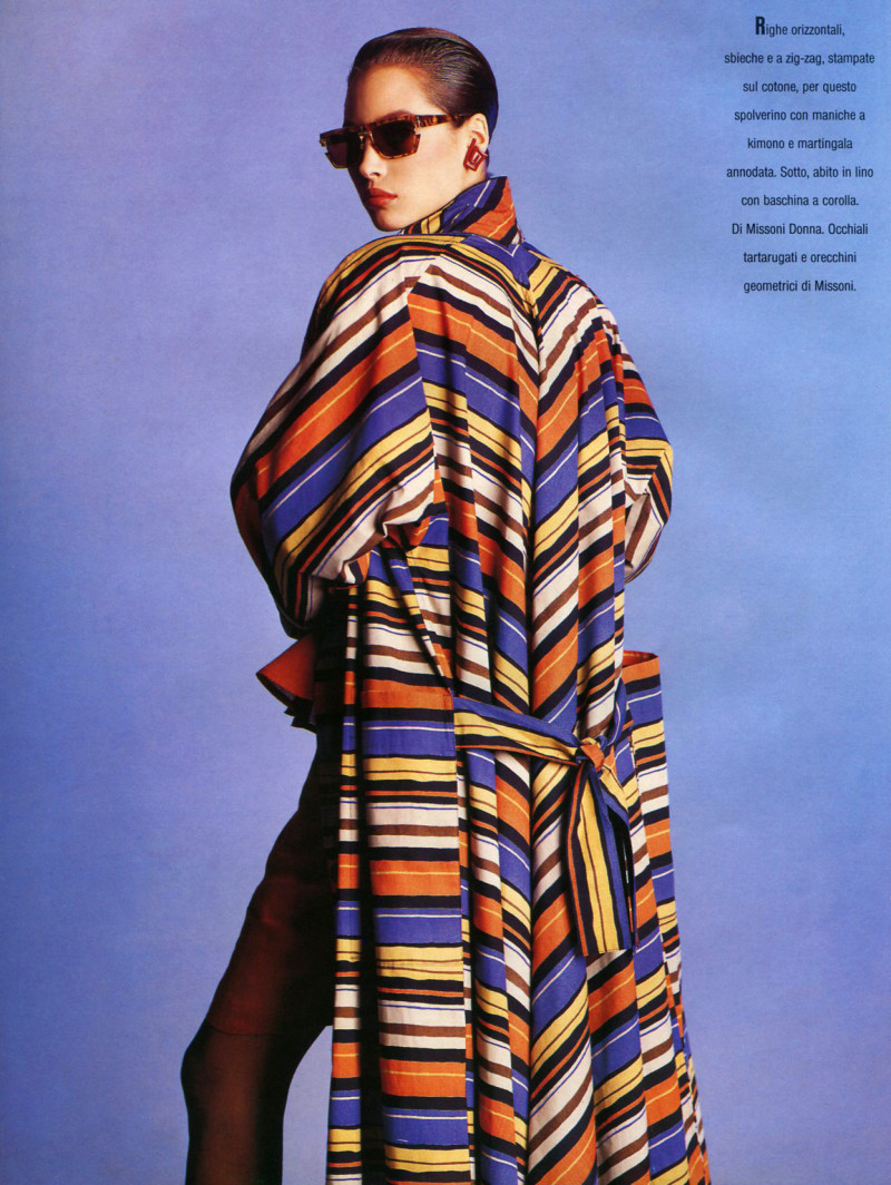 Christy Turlington featured in Freschi di stampa, February 1988