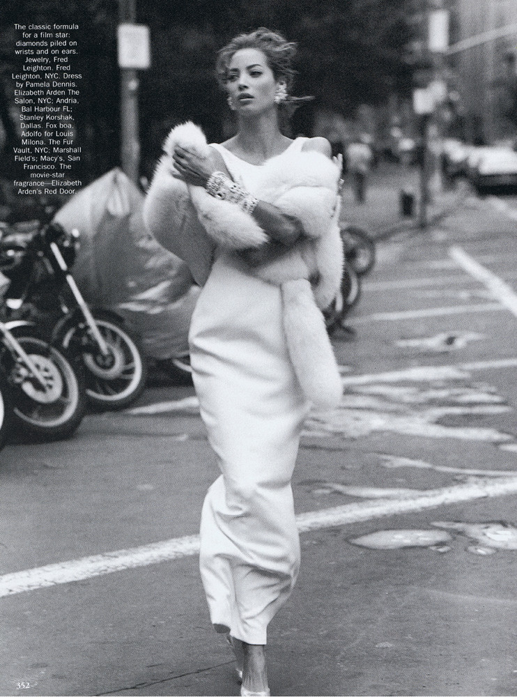 Christy Turlington featured in La Dolce Vita, December 1989