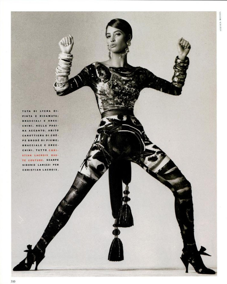 Christy Turlington featured in Mini abiti Maxi acessori, March 1990