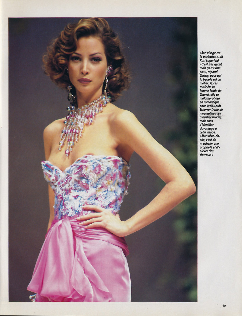 Christy Turlington featured in La Turlington une fille en or, February 1992