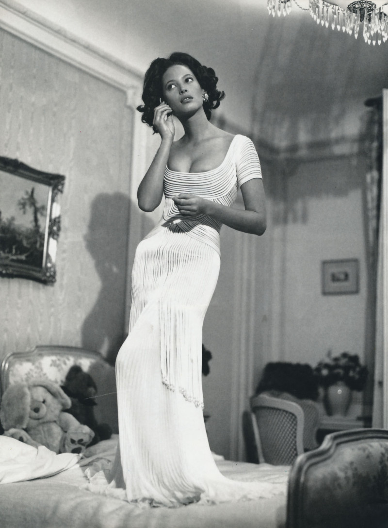 Christy Turlington featured in Le grand hotel, March 1993