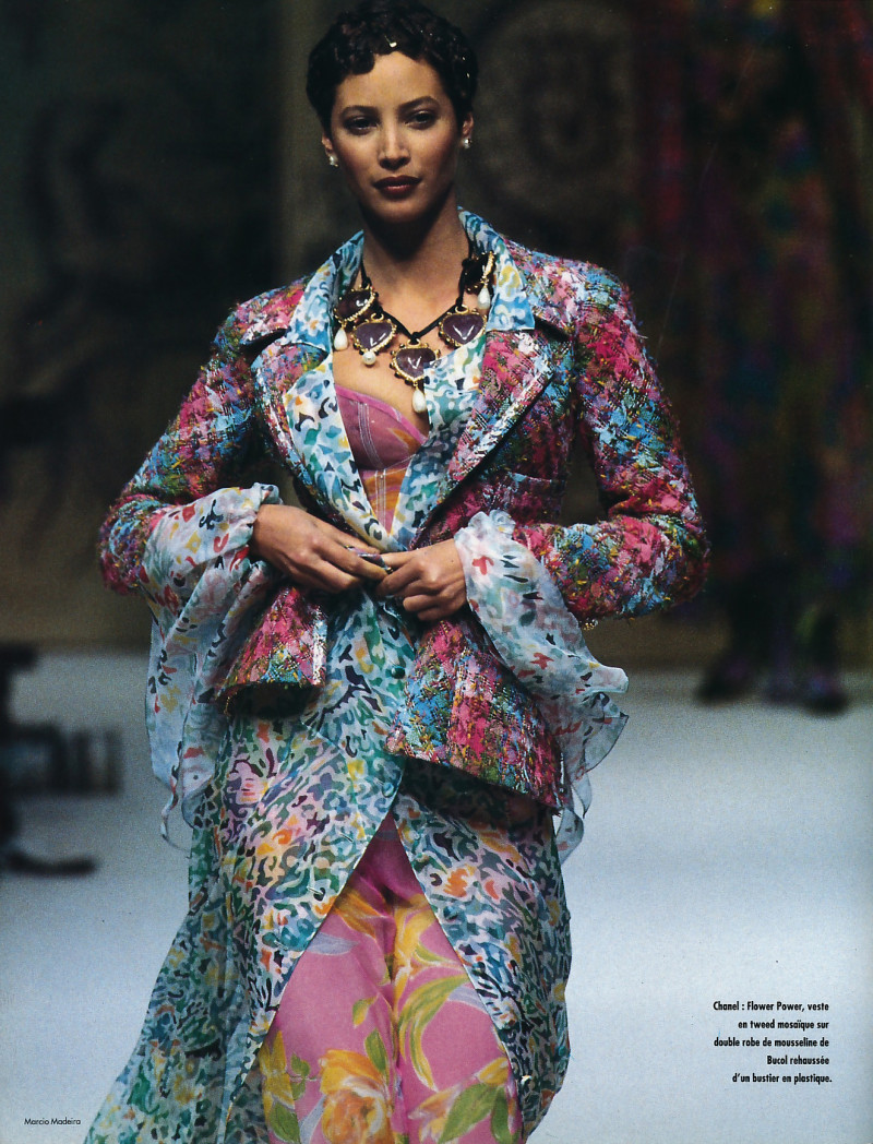 Christy Turlington featured in Des effets éblouissants, March 1993