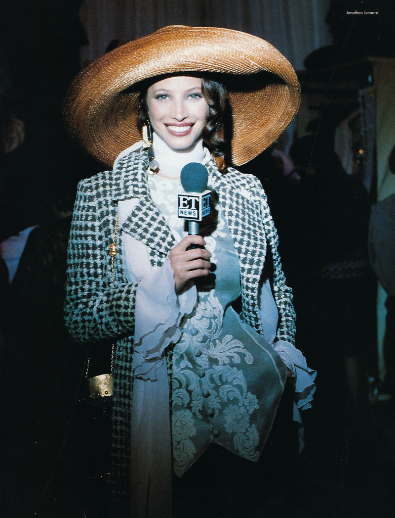 Christy Turlington featured in Des collections événements, March 1993