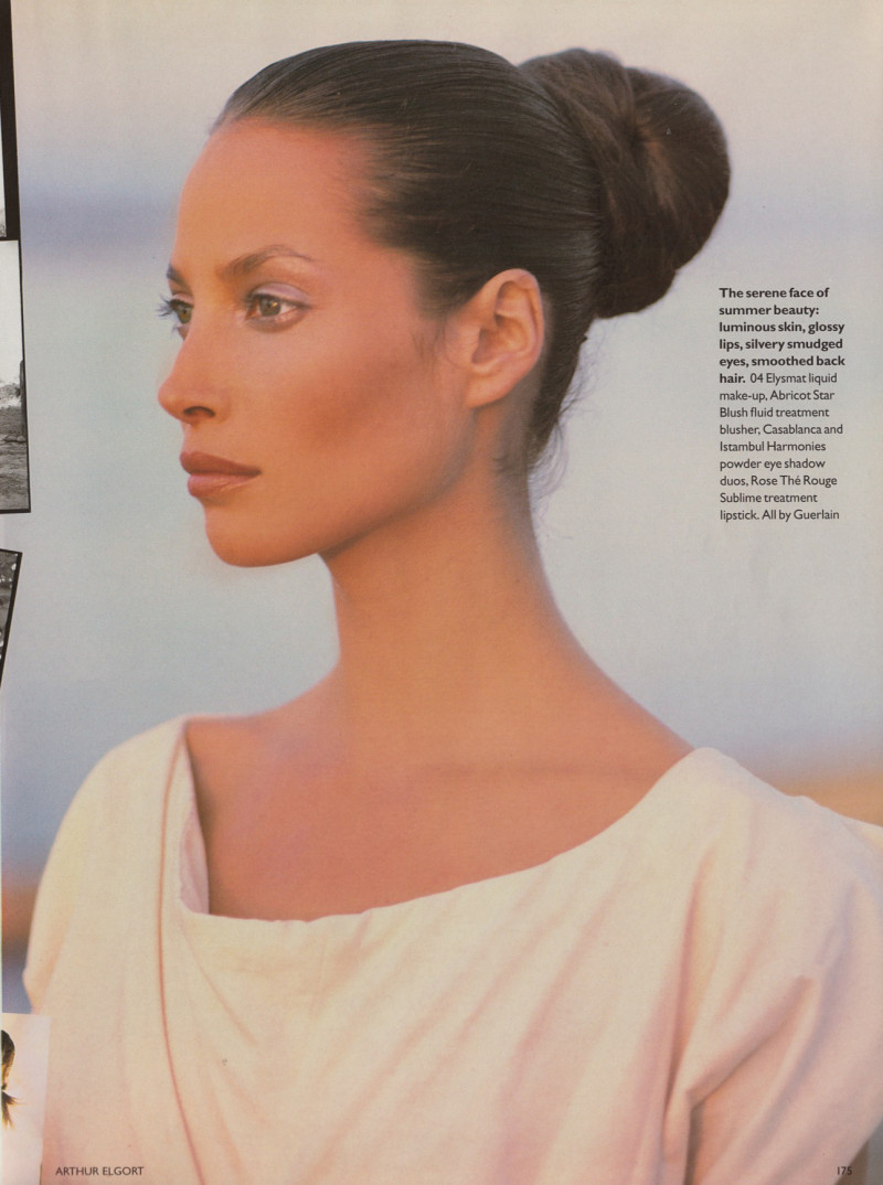 Christy Turlington featured in Simply divine, March 1994