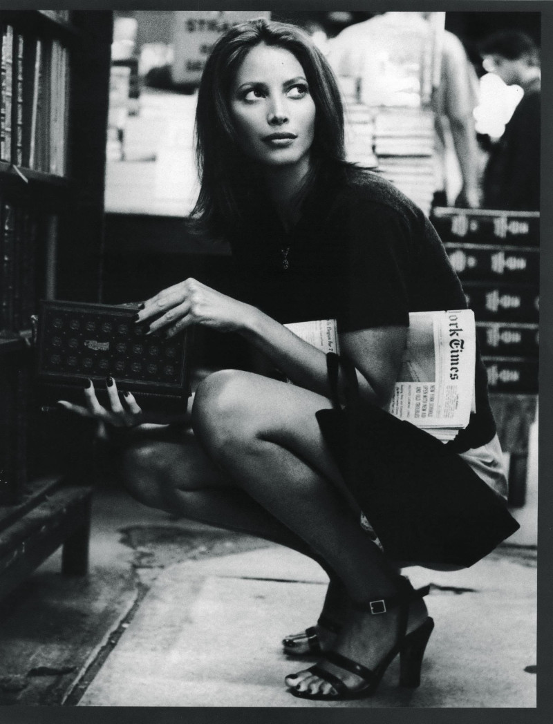 Christy Turlington featured in Christy, returning the favor , November 1997