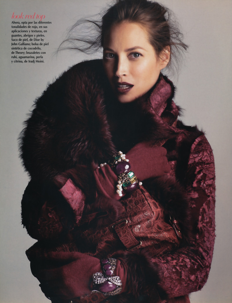 Christy Turlington featured in El nuevo negro, December 2006