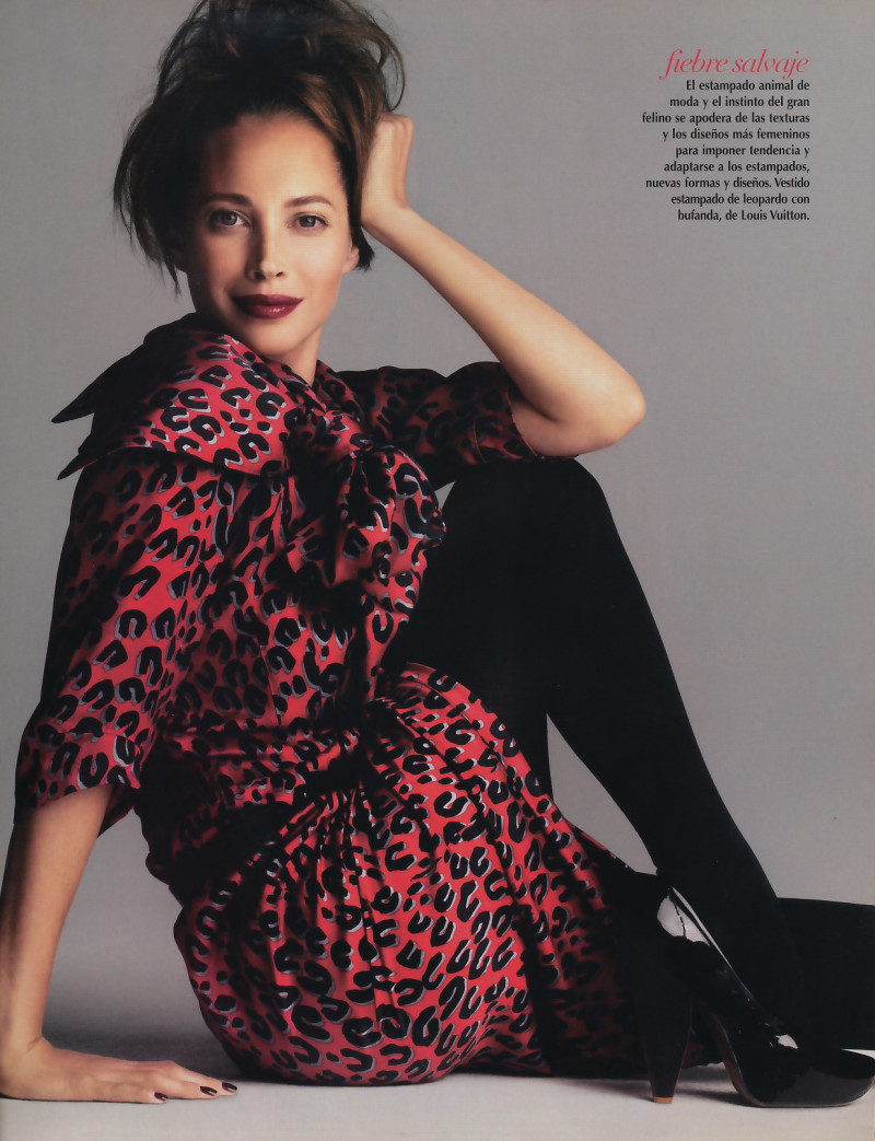 Christy Turlington featured in El nuevo negro, December 2006