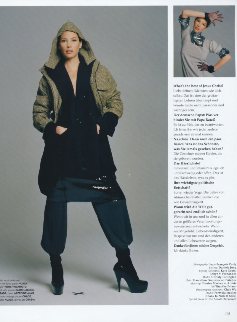 Christy Turlington featured in Rede, engel, rede, July 2006