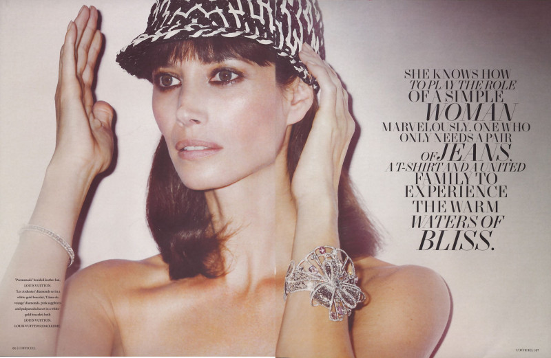 Christy Turlington featured in Christy the realist, December 2011