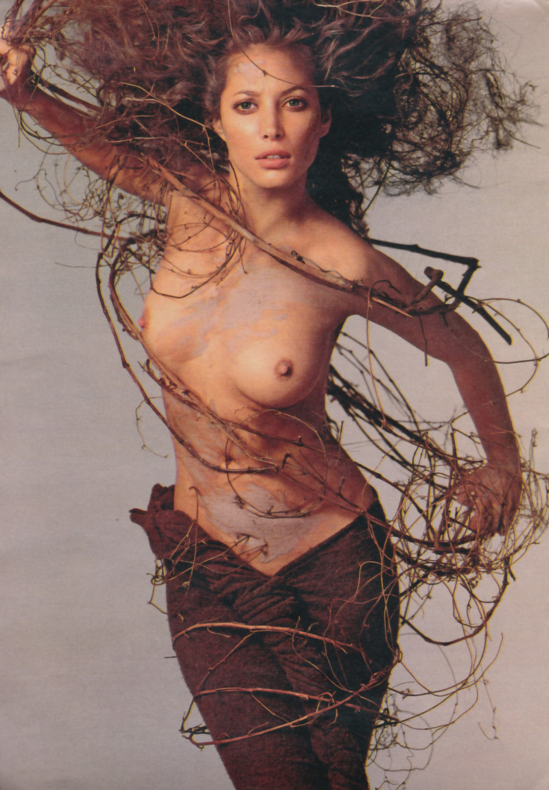 Christy Turlington featured in Burning rubber, August 2013