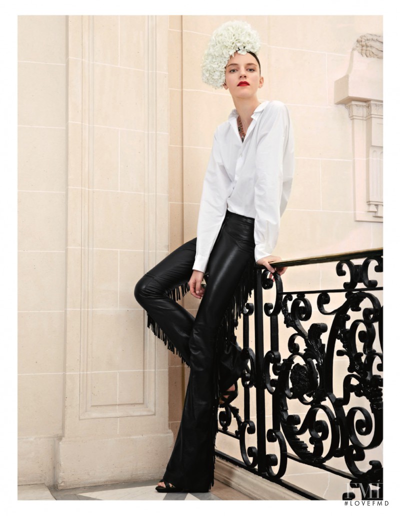 Laura Kampman featured in Modern Elegance, April 2013