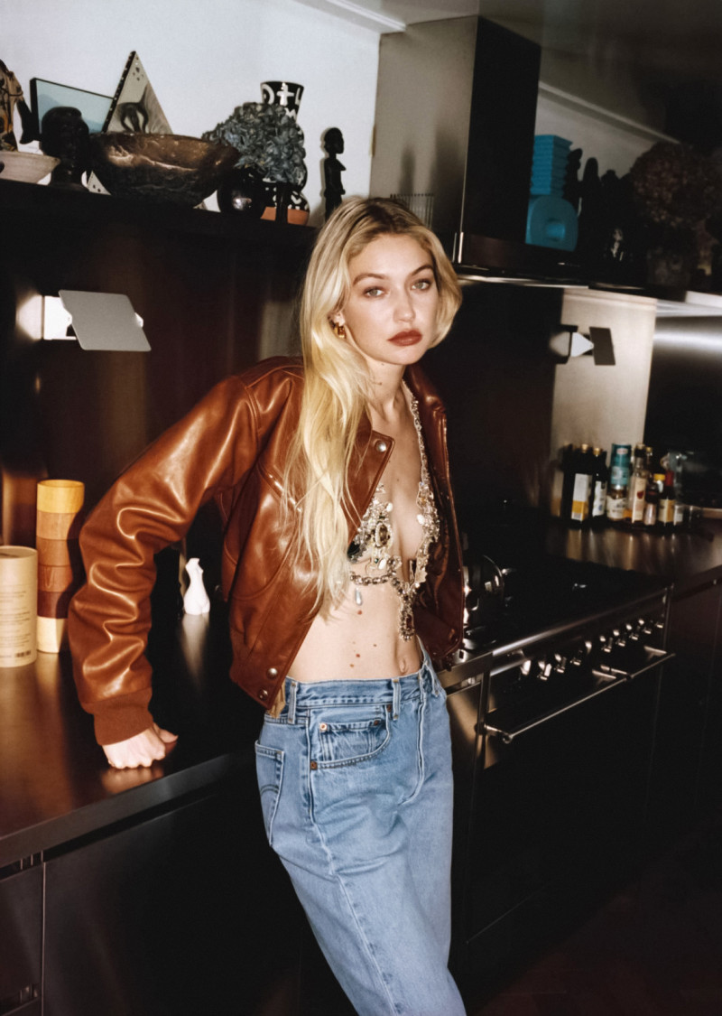 Gigi Hadid featured in Al Doblar La Esquina, December 2023