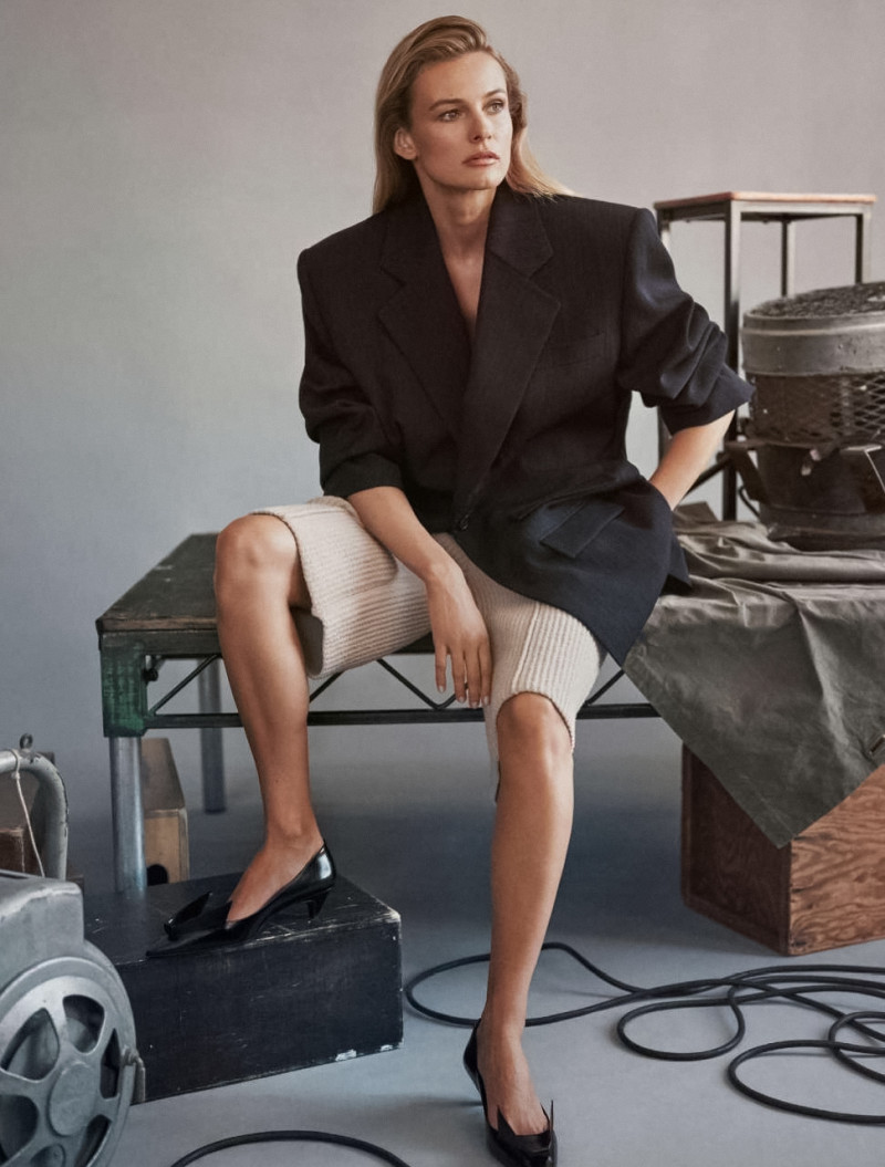 Edita Vilkeviciute featured in Special Luxe: Legend D\'Automne, September 2023