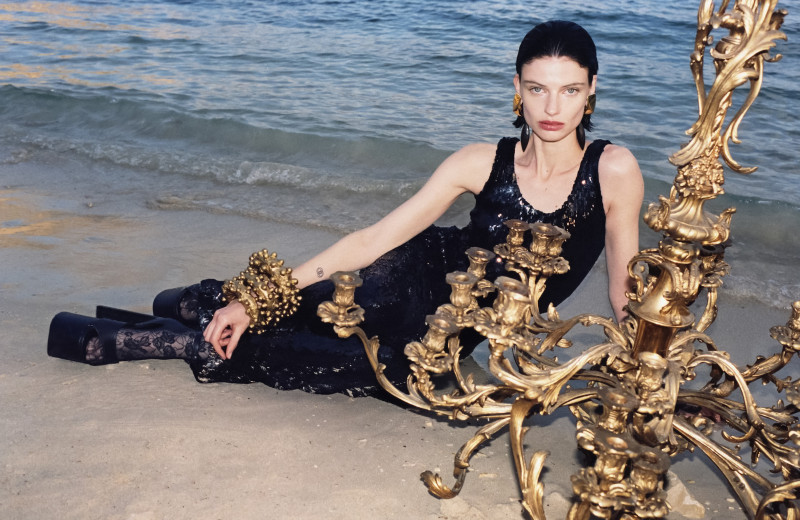 Mila van Eeten featured in Le Miroir De La Mer, June 2023