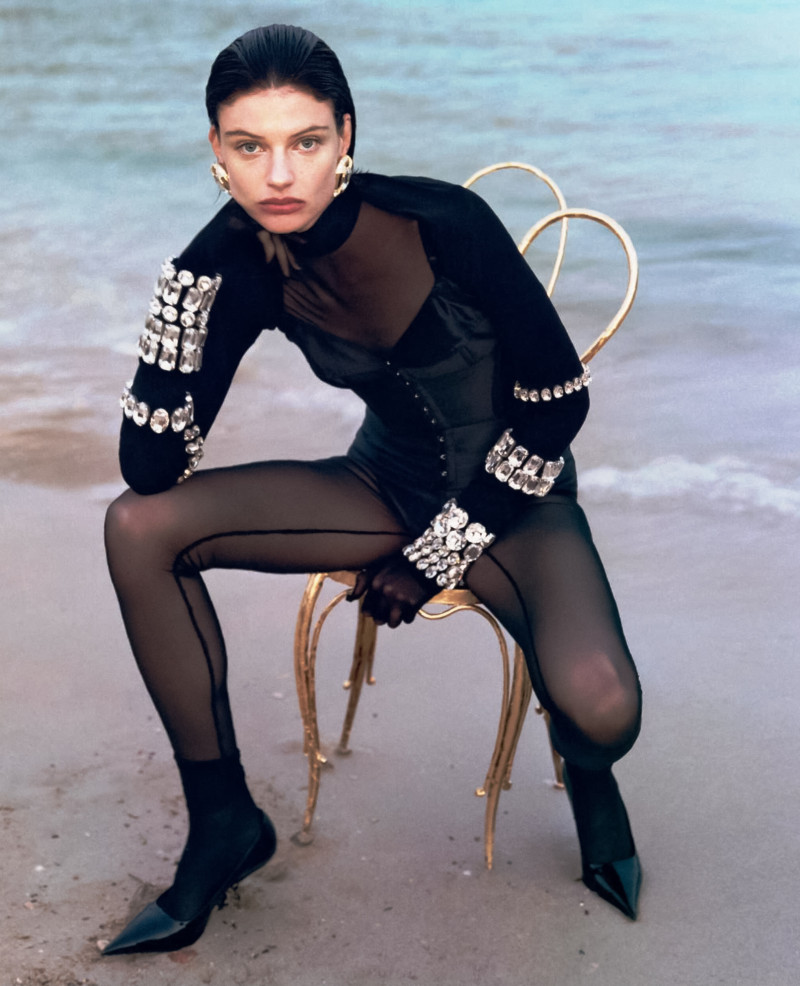 Mila van Eeten featured in Le Miroir De La Mer, June 2023