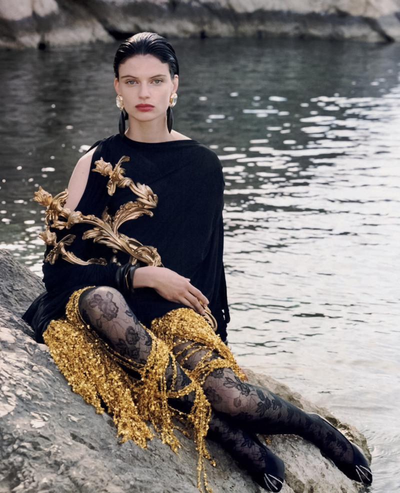 Mila van Eeten featured in Le Miroir De La Mer, June 2023