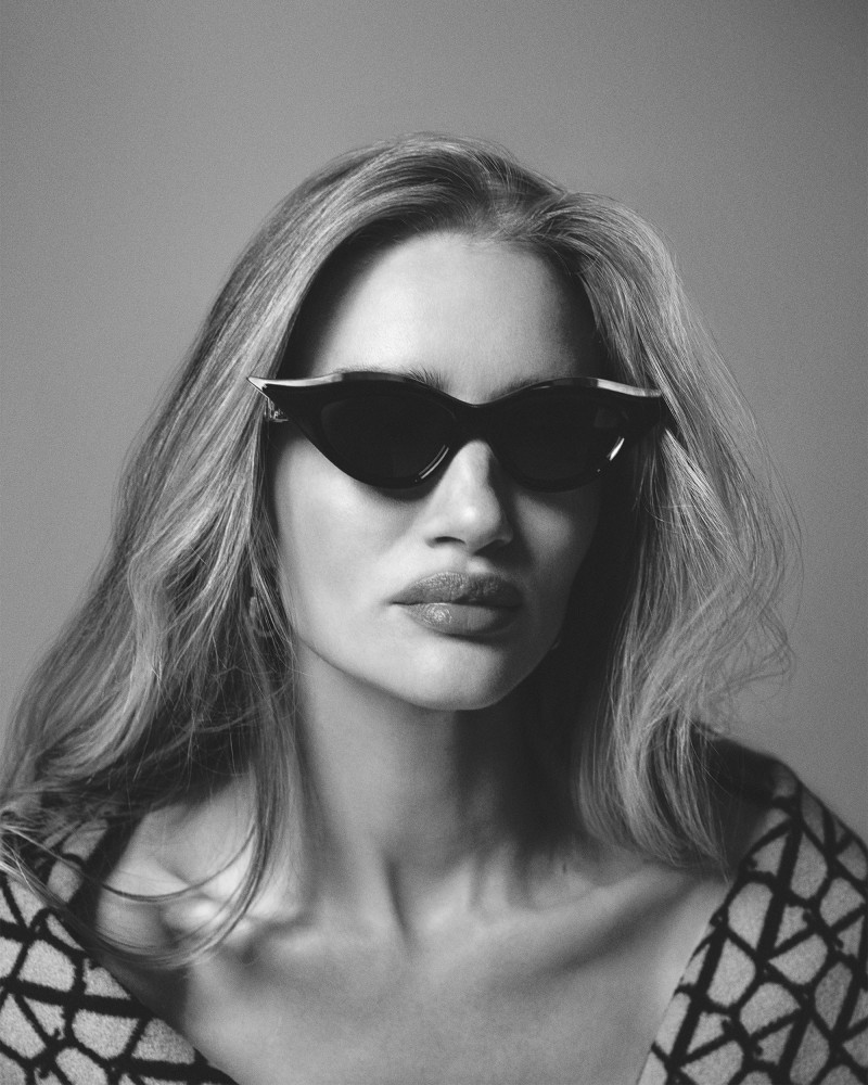 Rosie Huntington-Whiteley featured in Rosie Huntington-whiteley On Modeling Motherhood And Motivation, March 2023