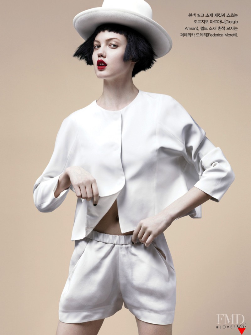 Lindsey Wixson featured in Easy Does It, April 2013