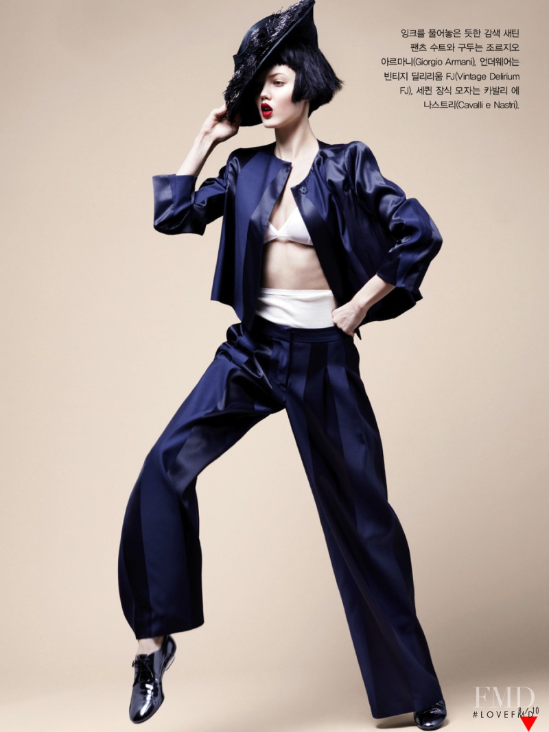 Lindsey Wixson featured in Easy Does It, April 2013