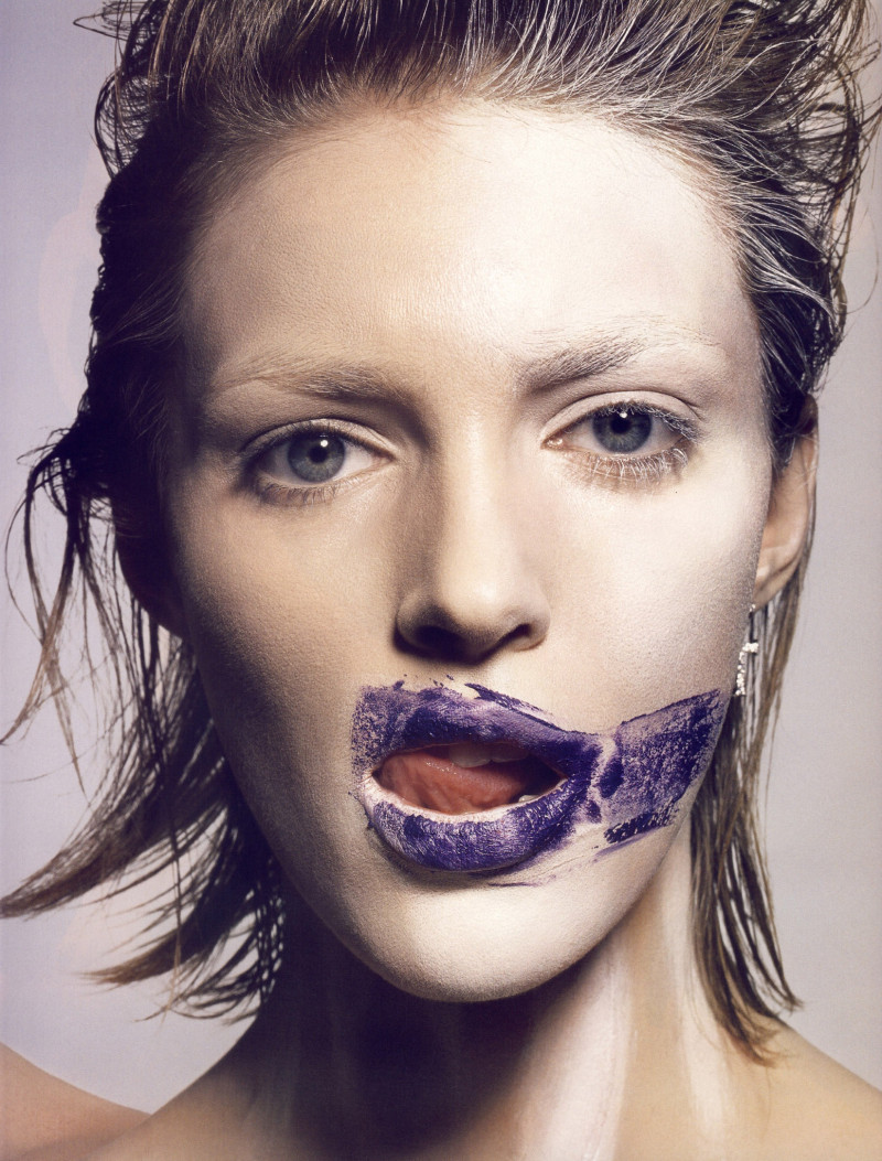 Anja Rubik featured in Peintures de guerre, November 2009